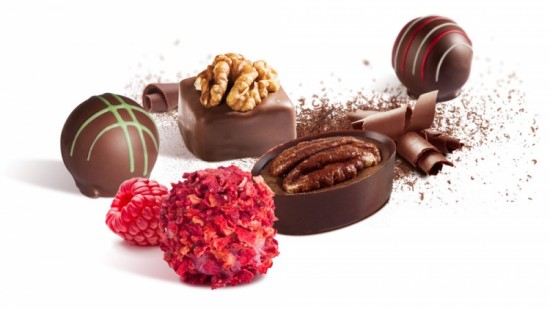 Новогодняя коллекция 2020, Набор с шоколадом и конфетами ручной работы 144 г/24 шт (светлый) арт. Т1823 Новогодняя коллекция 2020, Набор с шоколадом и конфетами ручной работы 144 г/24 шт (светлый) арт. Т1823